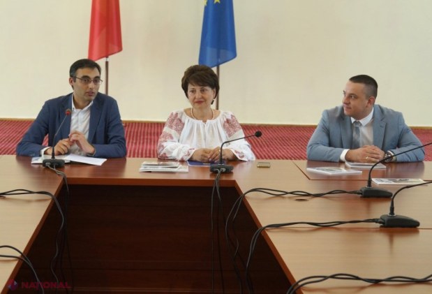 1.000 de manuale de literatură bulgară ajung în școlile din Republica Moldova pentru a sprijini identitatea lingvistică a elevilor de origine bulgară