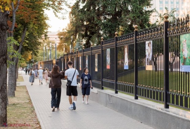 Expoziție de fotografie a costumelor tradiționale din Moldova, deschisă la Președinție