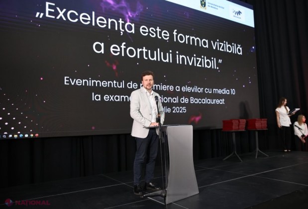Maia Sandu și Dan Perciun i-au onorat pe elevii de 10 la Bacalaureat într-o ceremonie festivă în Republica Moldova
