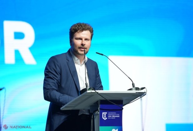 Ministrul Educației felicită cei 1800 de absolvenți ai Universității „Ion Creangă” pregătiți să transforme sistemul educațional din Moldova