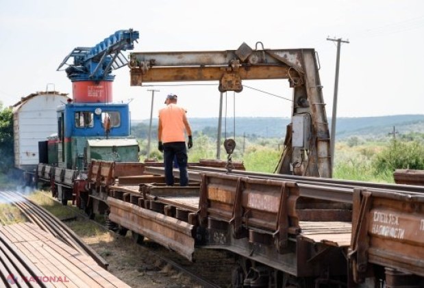 Viceprim-ministrul Vladimir Bolea evaluează progresul lucrărilor feroviare Prut–Fălciu: 550 metri de cale deja montați