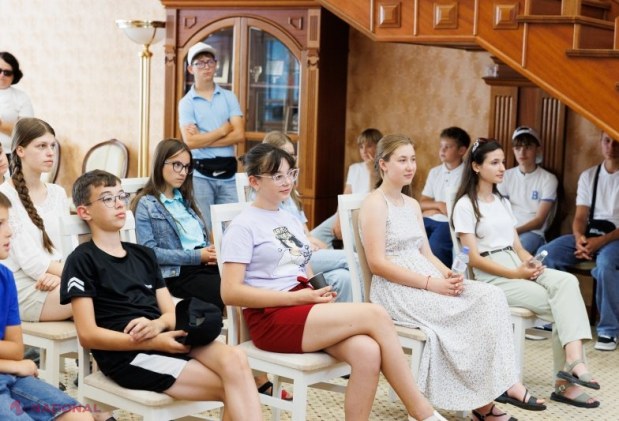 Elevi moldoveni și profesori britanici, vizită deosebită la Președinția Republicii Moldova în cadrul programului 
