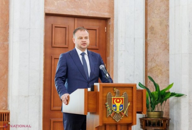 Roman Roșca preia funcția de vicepremier pentru Reintegrare în prezența oficialităților de rang înalt