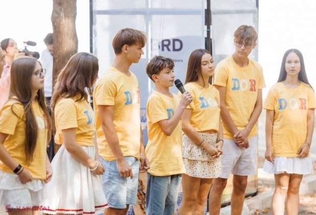 Maia Sandu se întâlnește cu tinerii din diaspora la tabăra DOR de Ziua Internațională a Tineretului