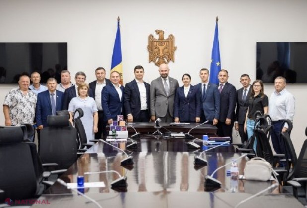 Primarii și Agențiile de Dezvoltare Regională semnează primele contracte pentru proiecte care transformă comunitățile din întreaga țară