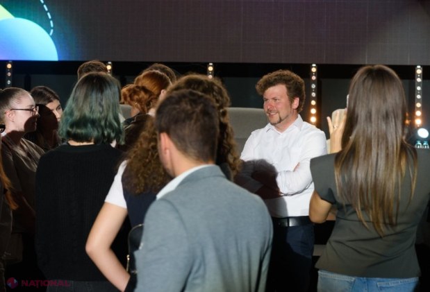 Dan Perciun încurajează tinerii la Moldova Youth Forum: Experiențele trăite modelează viitorul educației în Republica Moldova