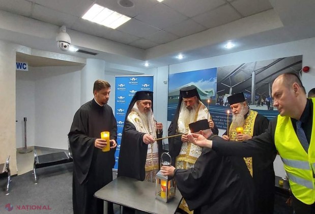 FOTO // Înaltpreasfințitul Petru, Arhiepiscop al Chișinăului, Mitropolit al Basarabiei și Exarh al Plaiurilor, a adus Focul Haric de la Iași