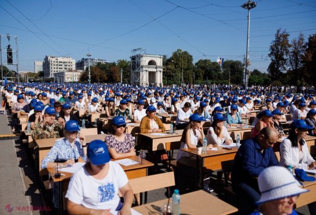 Maia Sandu și Nicușor Dan, uniți de limba română la Marea Dictare Națională de la Chișinău