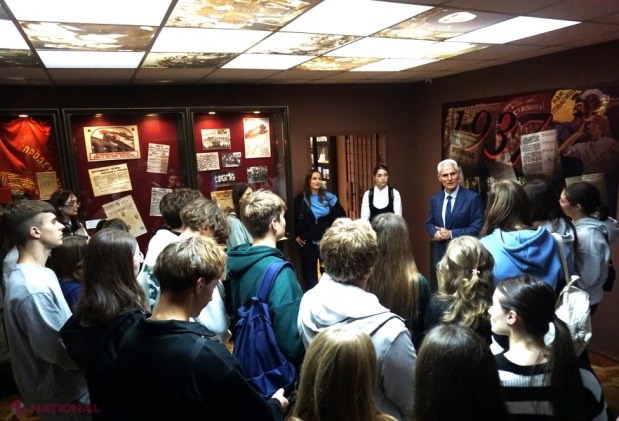 Elevii din Bălți și Taraclia explorează trecutul la Muzeul Național de Istorie a Moldovei și participă la o lecție publică despre represiunile politice