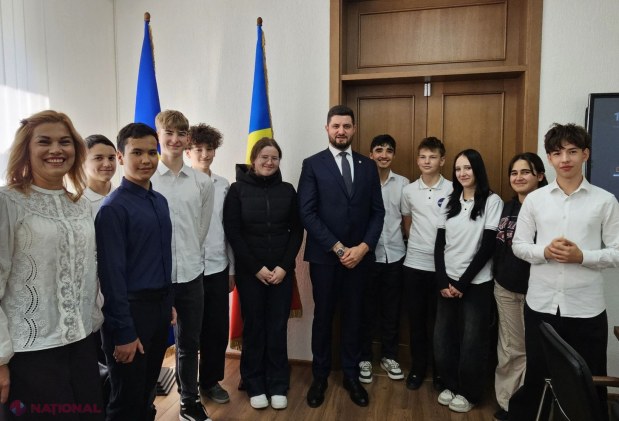 Elevii de la Excelsis explorează de aproape strategiile energetice ale Republicii Moldova în vizită la Ministerul Energiei