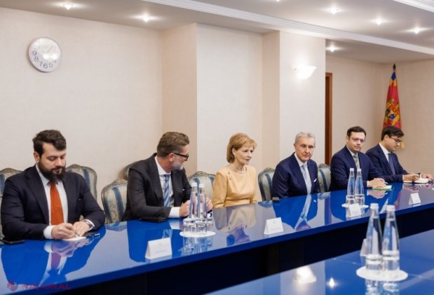 Maia Sandu și Familia Regală a României discută colaborările economice și parcursul european al Republicii Moldova la Chișinău