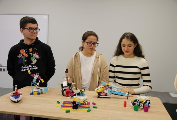 Conexiunea dintre educație și inovație: Peste 1.700 de elevi din nordul Moldovei beneficiază de noile FabLab-uri pentru dezvoltarea abilităților STEAM