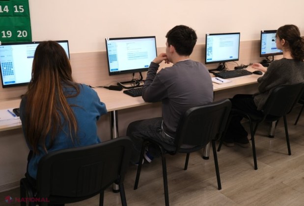 Elevii claselor a IX-a și a XII-a, testați pentru competențe digitale la nivel național în premieră