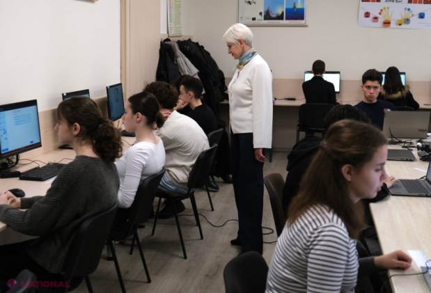 Elevii din întreaga țară își testează pentru prima dată competențele digitale în cadrul unui exercițiu național