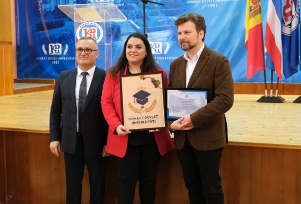 Profesorii de limbă găgăuză din autonomia găgăuză își îmbunătățesc abilitățile printr-un program de formare inovator