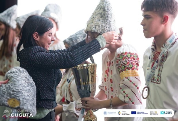 Peste 250 de tineri și-au testat inteligența la finala campionatului „Sub cușma lui Guguță” la Palatul Republicii