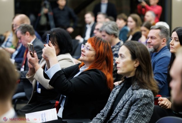 Maia Sandu îndeamnă la solidaritate între presă și instituții pentru apărarea democrației în fața manipulării