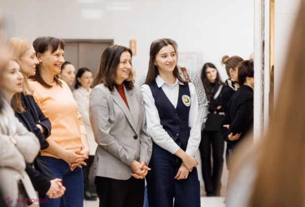 Pomul de Crăciun inaugurat la Președinție de Maia Sandu și copiii angajaților: programul vizitelor
