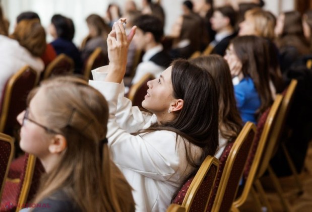 Maia Sandu onorează excelența academică la Gala Olimpicilor 2025: 45 de medalii pentru elevii din Republica Moldova