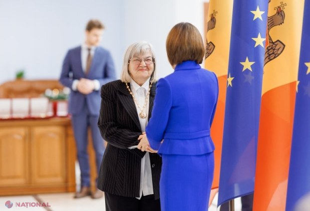 Maia Sandu a premiat cetățeni de onoare pentru contribuții remarcabile în diverse domenii