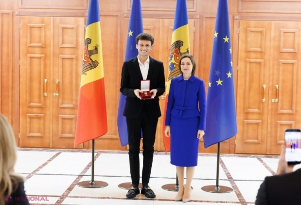 Maia Sandu a premiat cetățeni de onoare pentru contribuții remarcabile în diverse domenii