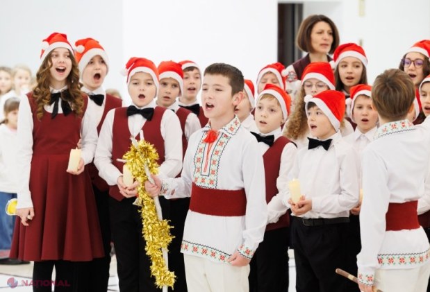 Colindători și urători au adus bucuria Crăciunului la Președinția Republicii Moldova