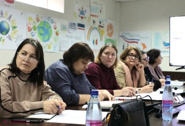 Curriculumul pentru „Istoria, tradițiile și cultura poporului găgăuz” primit cu entuziasm și provocări în UTA Găgăuzia