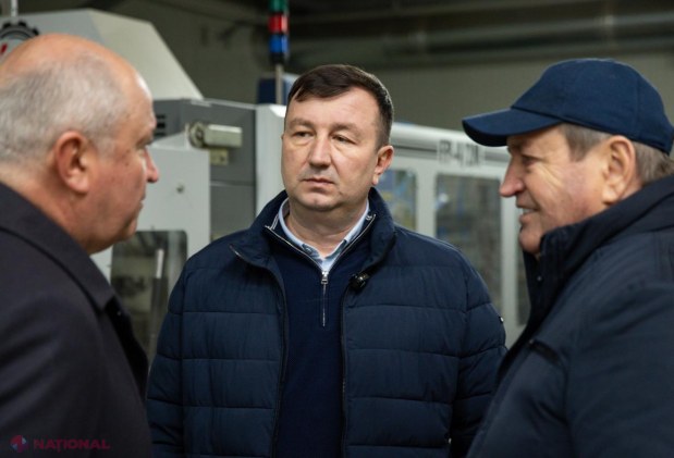 Premierul Alexandru Munteanu, în vizită la livada modernă Farm-Prod din Olănești, model de afacere pomicolă orientată spre export
