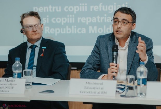 Profesorii de română, instruiți după un nou curriculum pentru integrarea copiilor refugiați și reveniți din diaspora