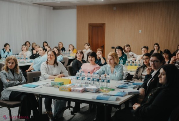 Profesorii de română, instruiți după un nou curriculum pentru integrarea copiilor refugiați și reveniți din diaspora