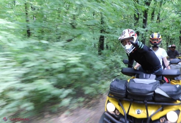 GALERIE FOTO, VIDEO // Prezentatorul de televiziune Alexandu Fosa s-a MUTAT în… codru. Noua ocupație plină de ADRENALINĂ