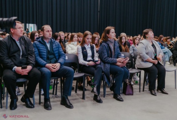 Campania „Învață în Moldova”: mii de elevi de liceu vizitează universitățile din țară pentru a-și alege studiile superioare