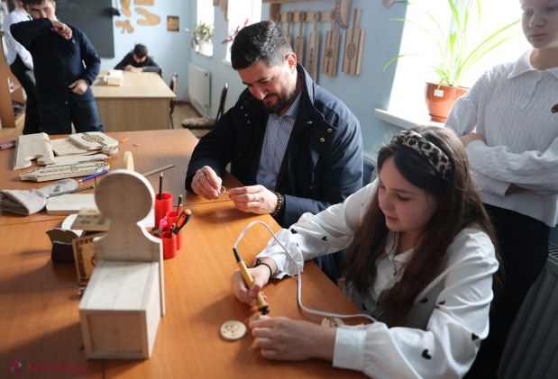 Ministrul Energiei, Dorin Junghietu, în vizită la Fălești: proiecte de eficiență energetică și susținerea meșteșugurilor tradiționale