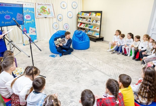 UNICEF extinde la nivel național programul „100 de povești citite”: 30.000 de cărți noi ajung în 1.200 de grădinițe pentru a încuraja lectura timpurie