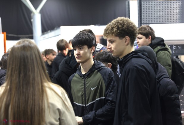Tinerii, atrași de primul Târg al Locurilor de Muncă în energie organizat de Ministerul Energiei la Expoziția Moldenergy