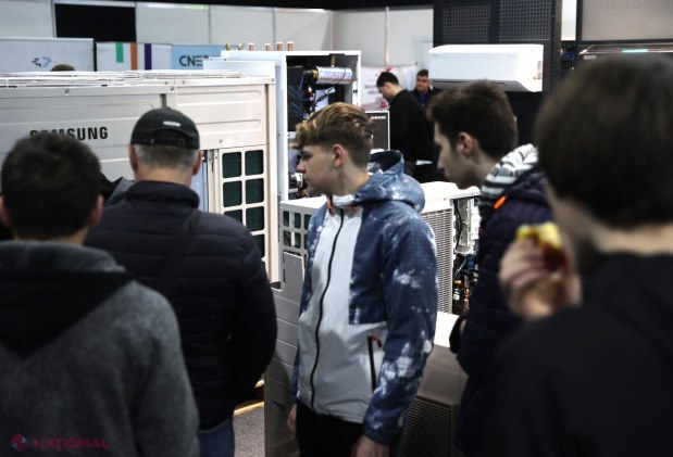 Tinerii, atrași de primul Târg al Locurilor de Muncă în energie organizat de Ministerul Energiei la Expoziția Moldenergy