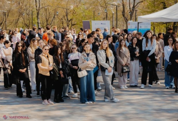 Campania „Învață în Moldova” aduce târgul universităților la Hîncești pentru a convinge absolvenții să studieze în țară