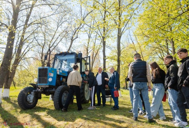 Sute de elevi din nordul țării, la Bălți, în căutarea unei meserii prin învățământul dual