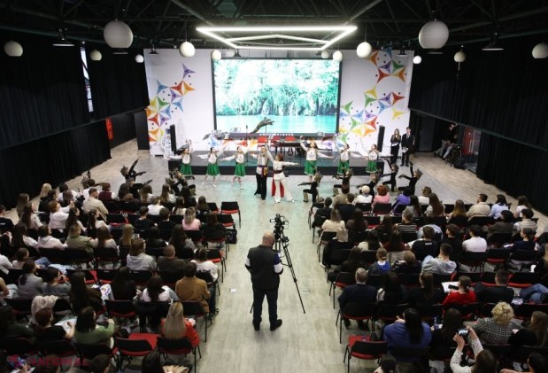 191 de elevi din toată țara, în competiție la Olimpiada Republicană de Istorie la Chișinău