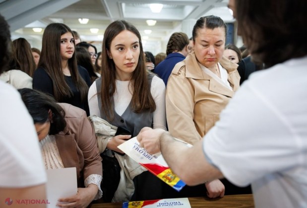 Elevii din toată țara premiați de MEC pentru promovarea memoriei istorice și a valorilor europene printr-un concurs video