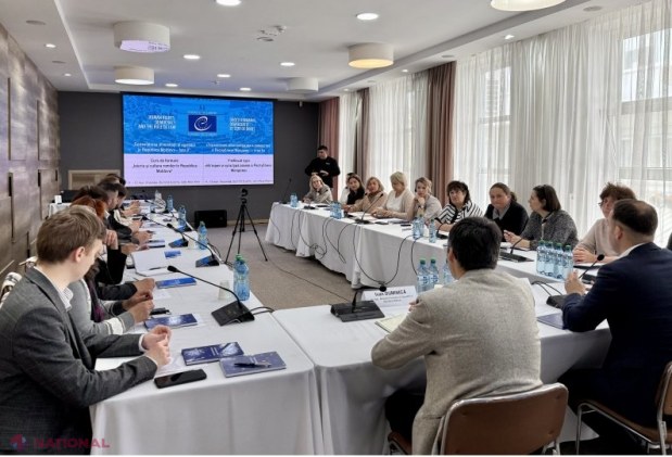 Profesori de istorie instruiți la Chișinău pentru predarea istoriei și culturii romilor în școli