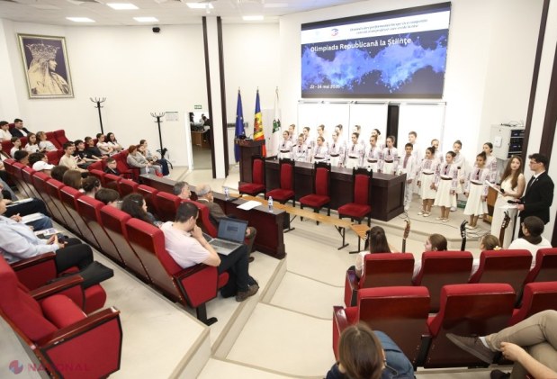 70 de elevi din toată țara, în competiție la Olimpiada Republicană interdisciplinară la Științe