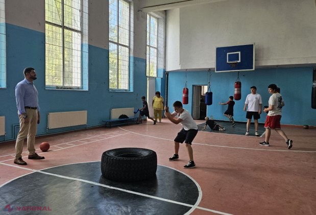 Școala din Bălțata, model de eficiență energetică: încălzire cu pelete, confort sporit și facturi de patru ori mai mici