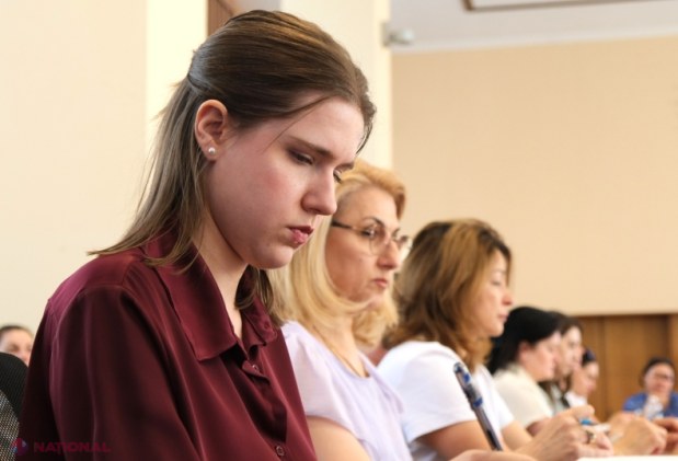 MEC explică părinților refugiați din Ucraina cum își pot înscrie copiii în școlile și liceele din Republica Moldova pentru anul de studii 2026-2027