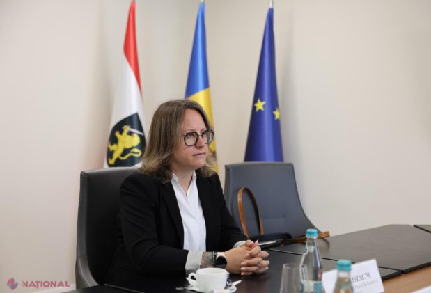 IGP își ia rămas-bun de la ofițerul de legătură francez Carole Lozach și îi conferă Diploma de Onoare pentru consolidarea cooperării moldo-franceze