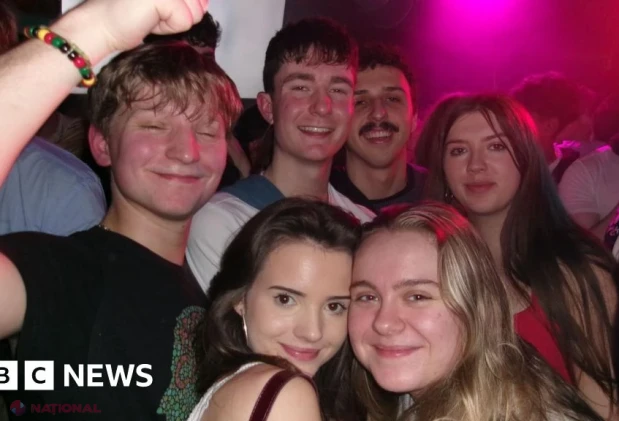 Teama de a ajunge viral schimbă viața de noapte a Generației Z: cluburile nu mai sunt locul unde te poți dezlănțui fără griji