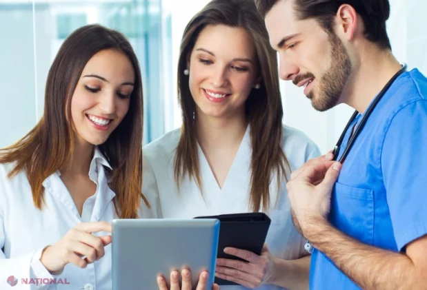 Primul job în domeniul medical: cum îți pregătești bugetul, echipamentul și rezistența psihică pentru debutul în carieră