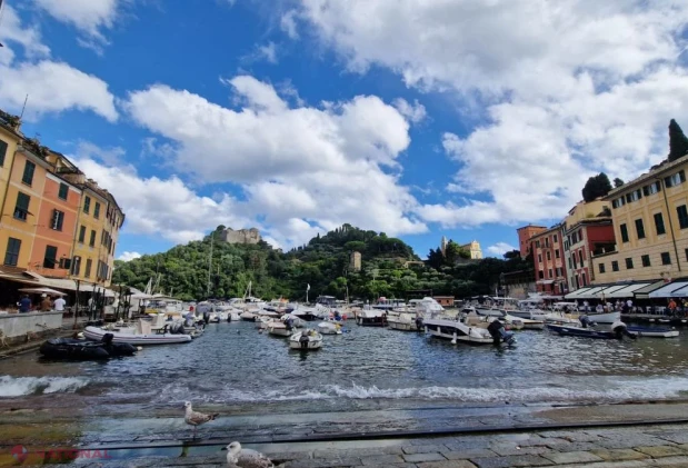 Avertisment pentru românii care merg în Italia: „capcana nonna” din restaurante, amenzi pentru poze și zboruri date peste cap de grevă