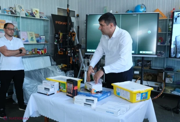 108 școli din țară, dotate cu laboratoare moderne pentru experimente, robotică și imprimare 3D