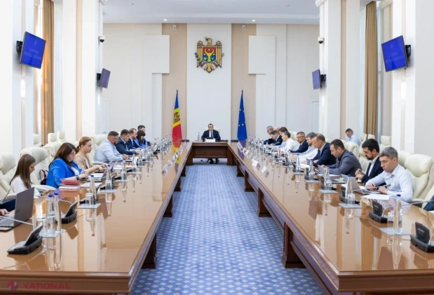 Guvernul instituie stare de alertă energetică și hidrologică și anunță pachet de măsuri pentru securitatea carburanților în Moldova